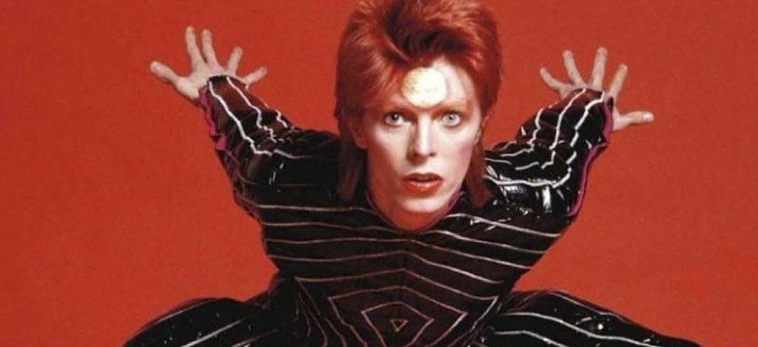 Warner compra todo el catálogo de David Bowie