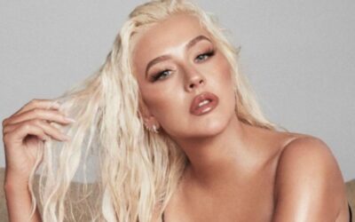 Christina Aguilera deleita a sus fans con sus curvas