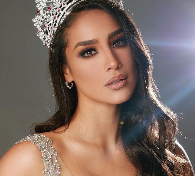 La candidata mexicana para Miss Universo opacó con su belleza a las otras representantes