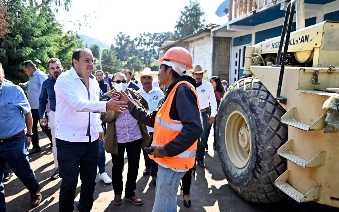 Supervisa Cuauhtémoc Blanco obras en el municipio de Hueyapan