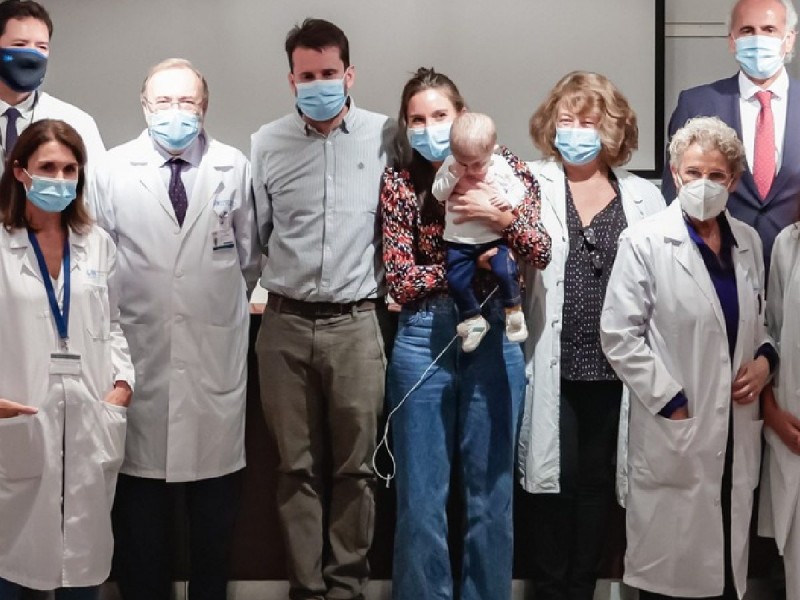 Pequeña de un año recibe primer trasplante de intestino en el mundo