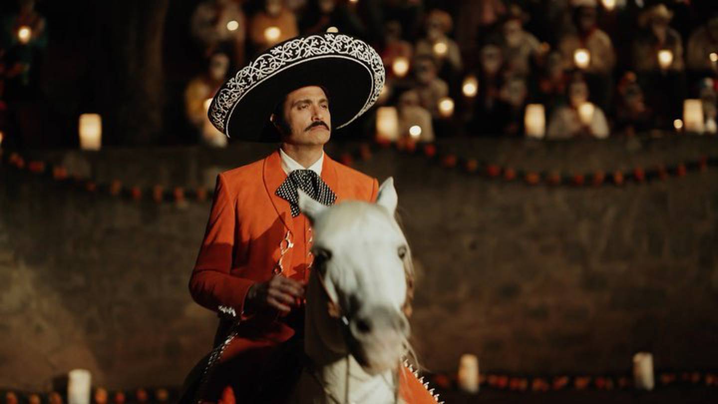 ¡Fracasa! La bioserie de "El Rey" con Jaime Camil tiene malas críticas