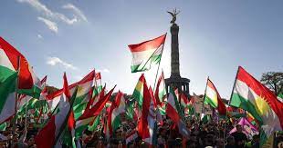 Berlín marcha en solidaridad con las protestas en Irán