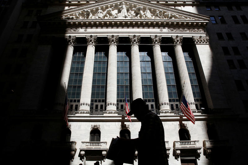Recesión preocupa a Wall Street y cierra a la baja; el Dow Jones pierde 0.76%