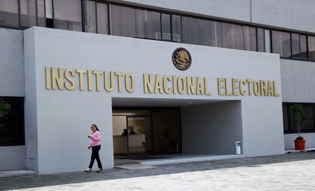 CNDH acusa al INE de manchar elecciones y respalda Plan B