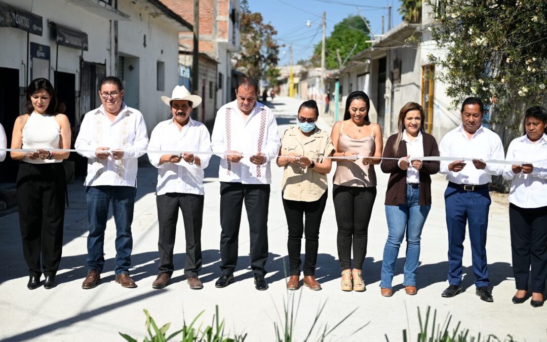 Inauguran construcción de vialidades en Coatetelco Morelos