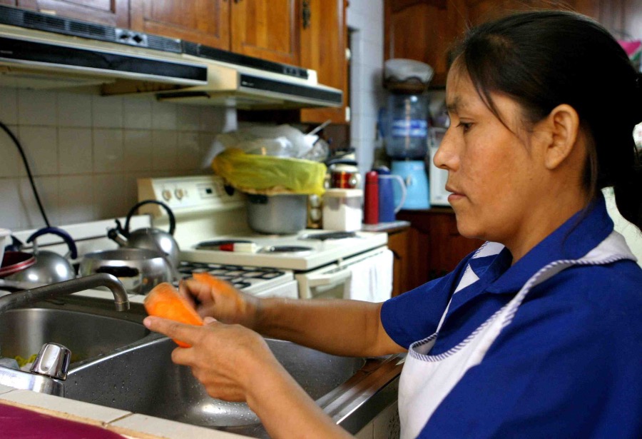 Trabajadoras del hogar podrán acceder a seguro social