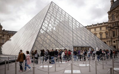 En huelga trabajadores del Museo del Louvre por la reforma de pensiones