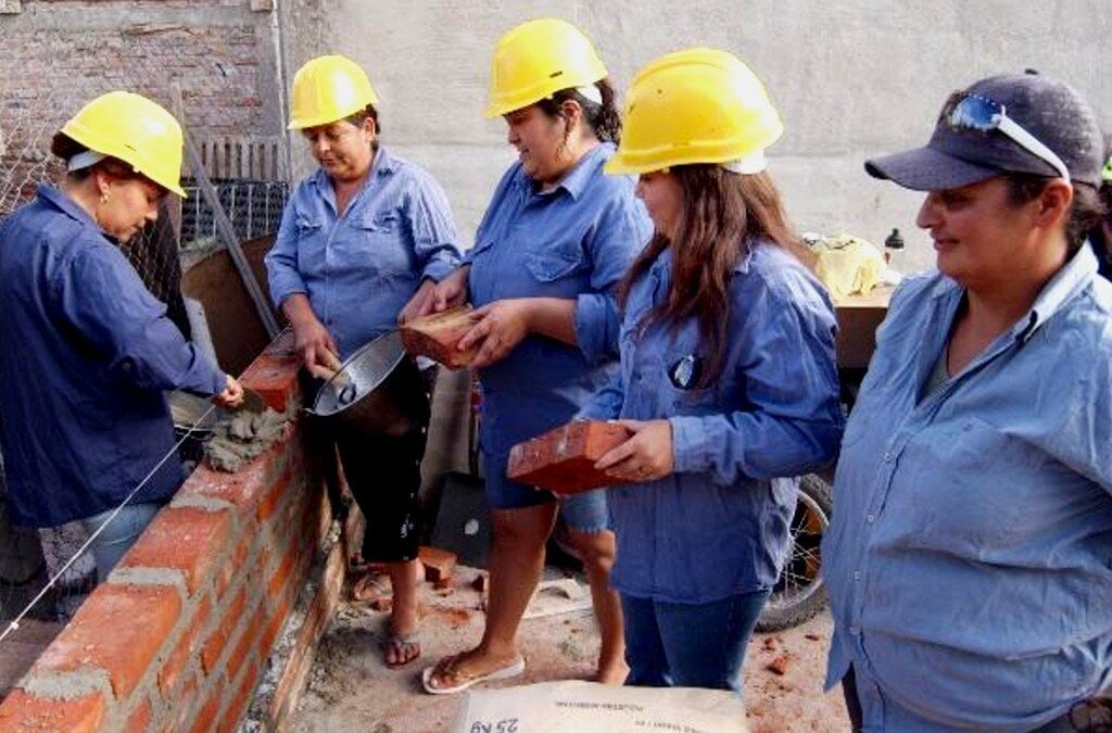 En el sector de la construcción las Mujeres ganan terreno