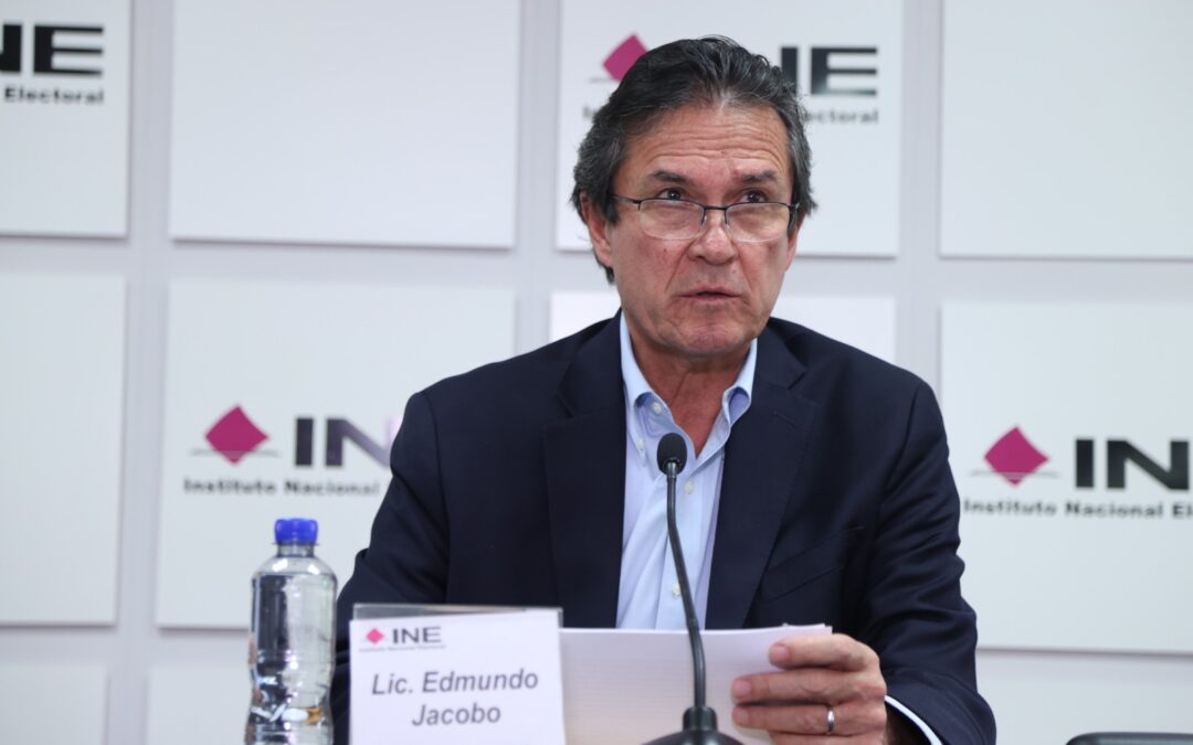 Renuncia Edmundo Jacobo a la secretaría ejecutiva del INE