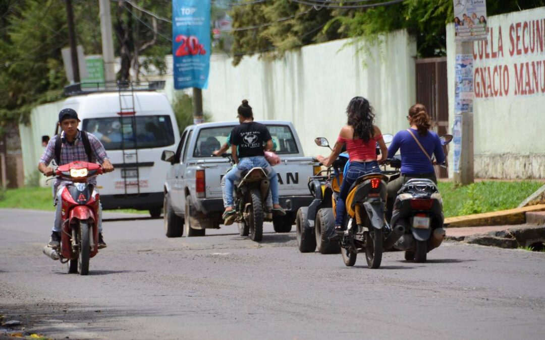 ¡Aguas! Hidalgo multa a motociclistas que conducen sin casco