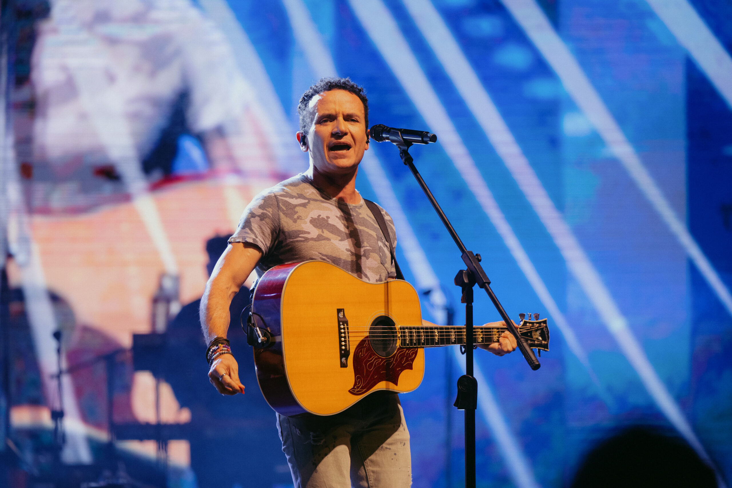 Fonseca Llegó Al Auditorio Nacional Con Su Viajante Tour 3501