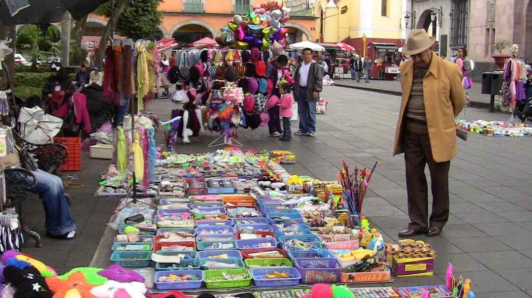 Cuernavaca regulará ambulantes con 95% de descuento en permisos