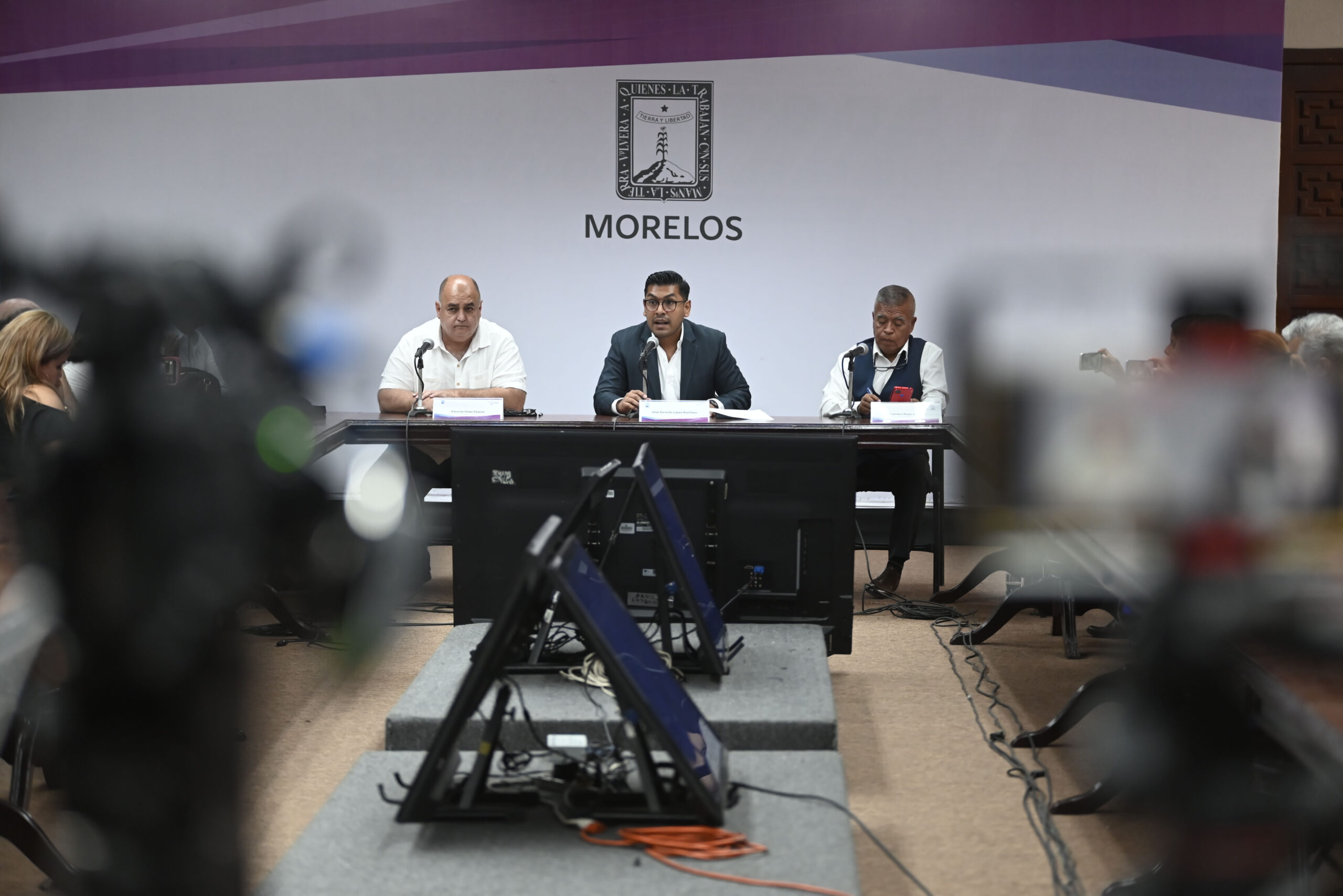 El poder ejecutivo del estado promete hablar con el Congreso local para garantizar la entrega de la documentación vehicular a la ciudadanía. Foto: Gobierno de Morelos
