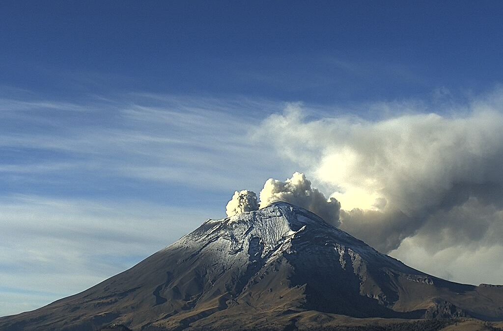 SEGOB sigue con la vigilancia del volcán Popocatépetl