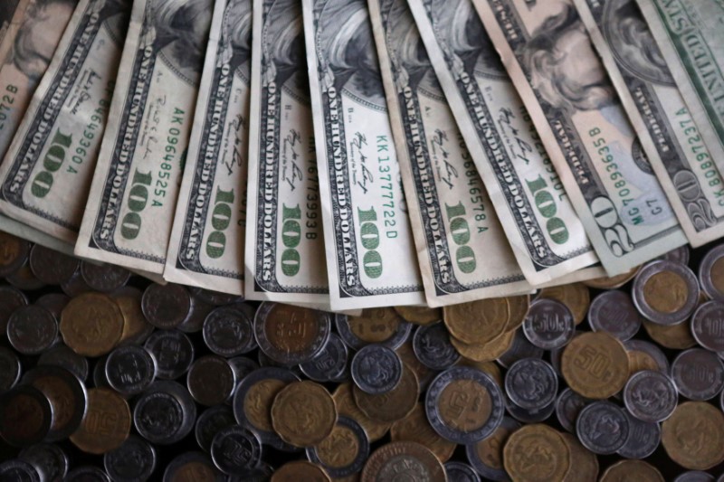 ¡SÚPER PESO AL ACECHO! Banxico podría empujar más su valor frente al dólar