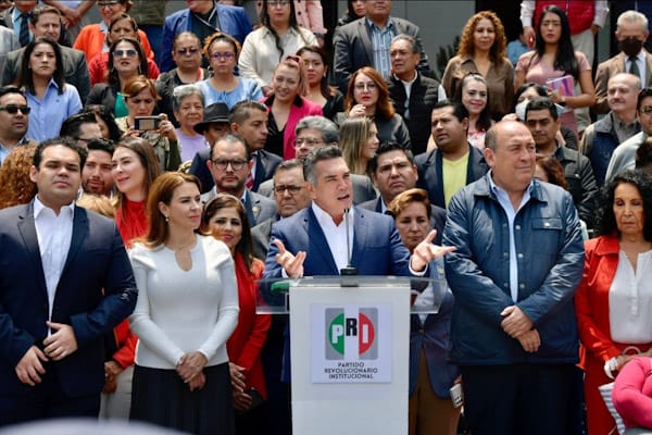 Alejandro Moreno se destapa como candidato a la presidencia por Va por México