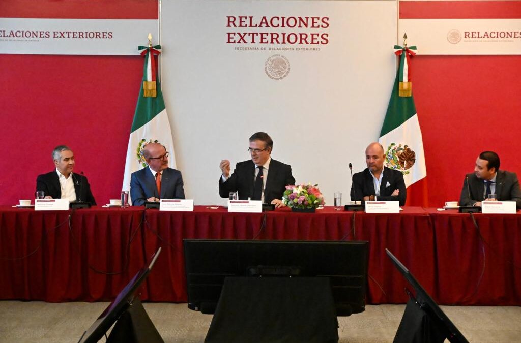 AMIA y SRE  impulsan industria automotriz a favor de México