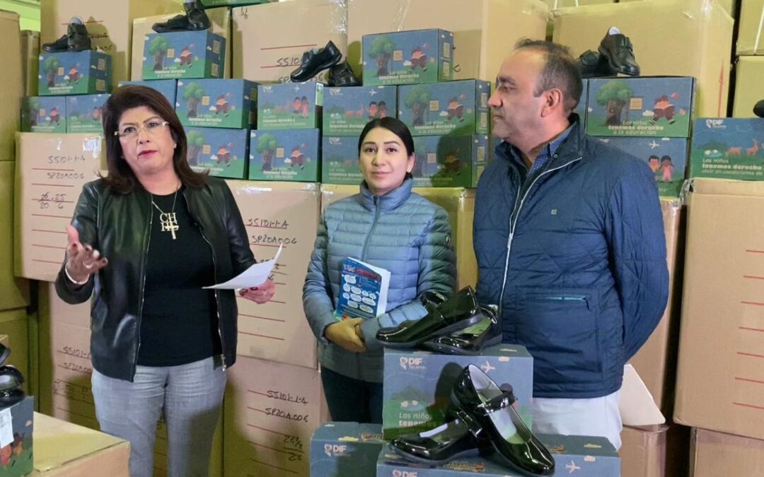 Supervisa Mariela Gutiérrez el Programa “Mi Gran Esperanza” para la entrega gratuita de zapatos escolares