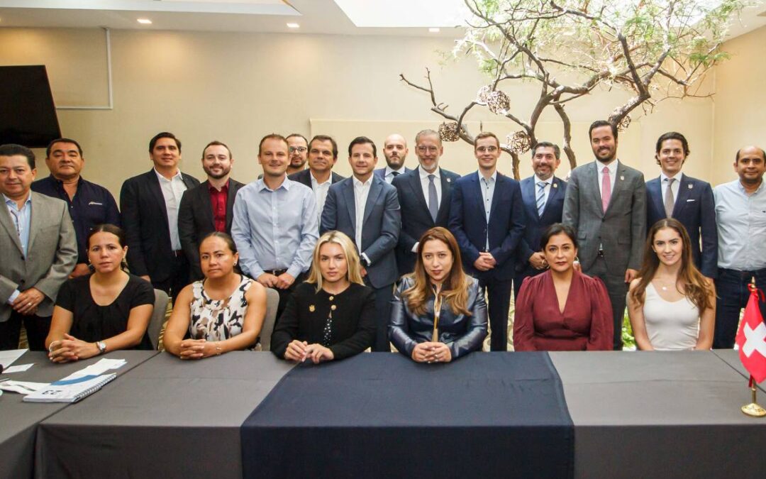 Fortalece Sedesu Querétaro vínculos con empresas suizas