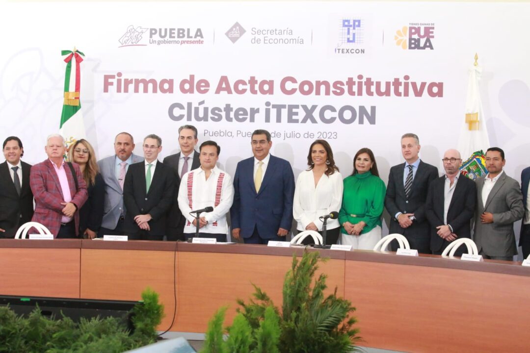 Gobierno de Puebla crea clúster de la industria textil y confección 1