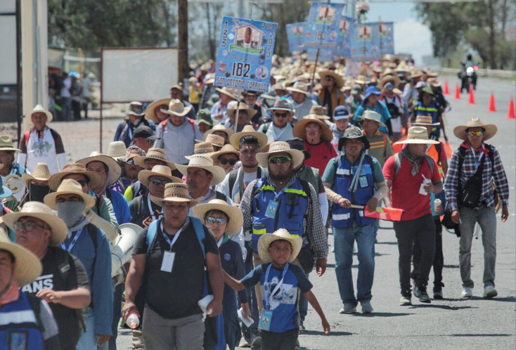 Más de 49 mil peregrinos dejan Querétaro y avanzan al Tepeyac
