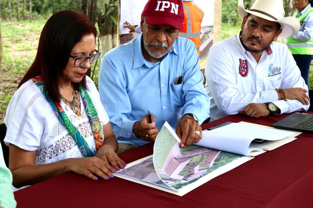 Supervisa titular de SEP obras de nueva unidad del IPN en Palenque