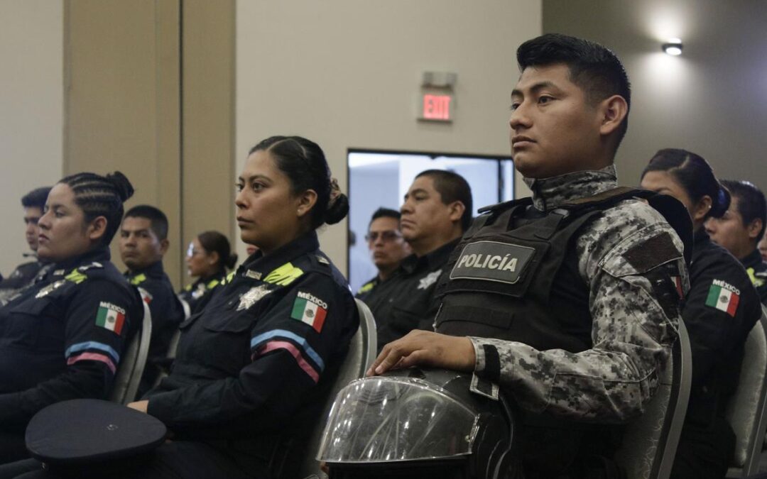 Brindan reconocimiento a 40 policías municipales por su labor en Puebla