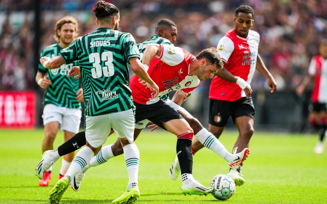 Santi Giménez y Feyenoord empatan en inicio de la Eredivisie