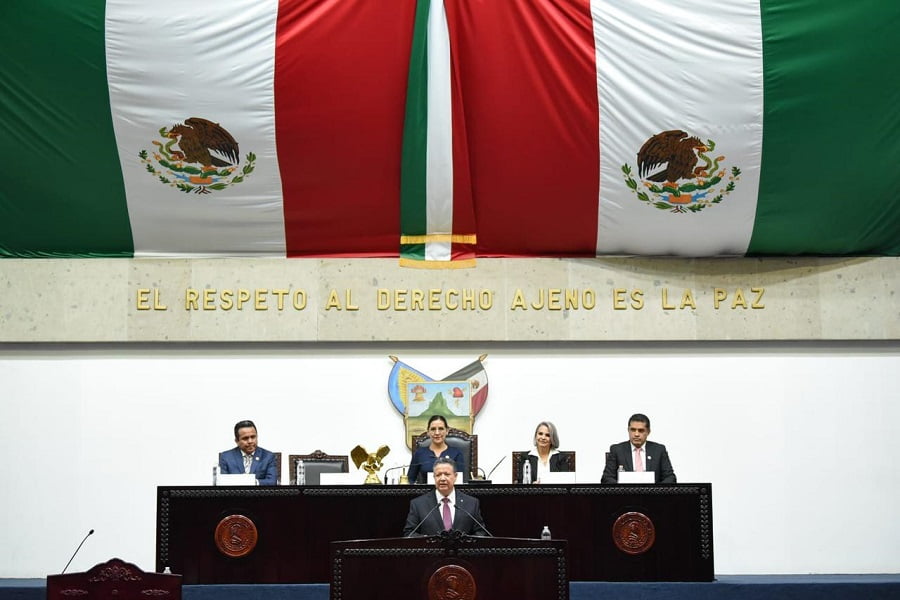 Entrega Congreso de Hidalgo presea Pedro María Anaya 1