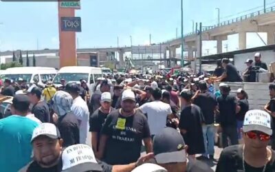 Transportistas del Edoméx, llevan a cabo movilización, en protesta de la inseguridad