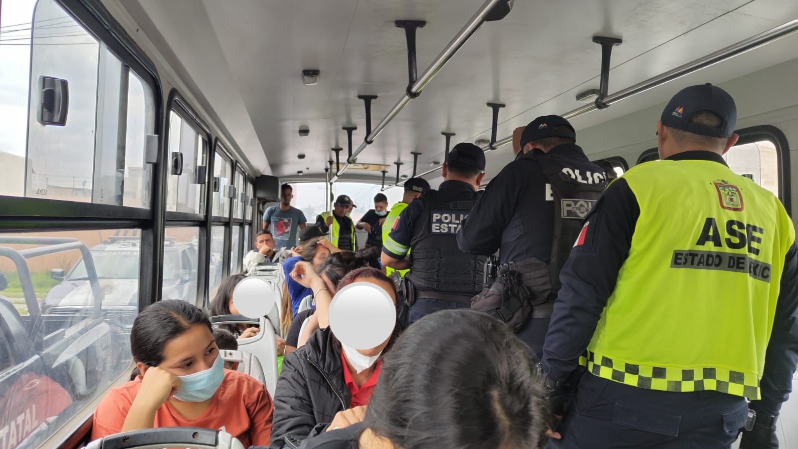 Guardia Civil de Tecámac rescata a 27 personas indocumentadas