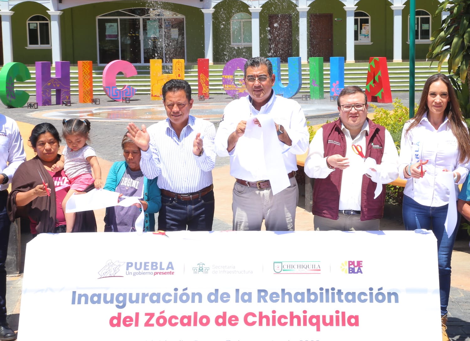 Para-garantizar-desarrollo-gobierno-estatal-rehabilitara-carretera-Chilchotla-Quimixtlan-Chichiquila-2