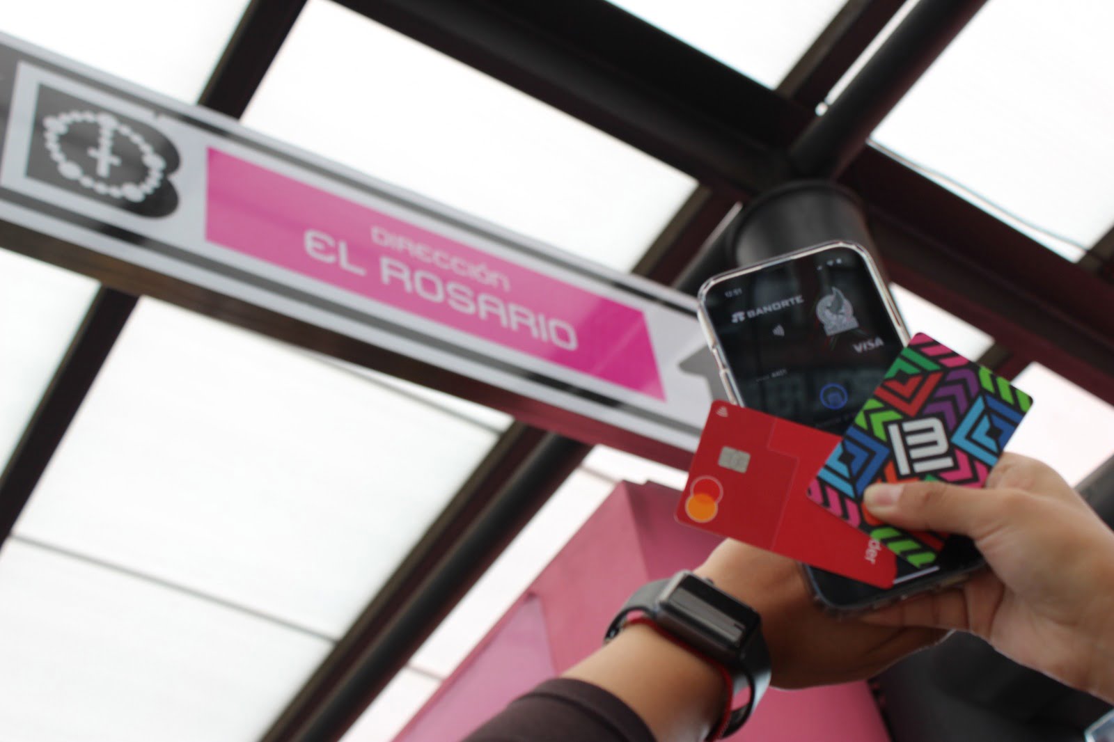 Metrobús pone en marcha nuevo sistema de pago y acceso en Línea 6