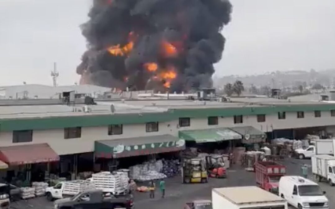 Se incendia fabrica de solventes en el municipio de Chicoloapan