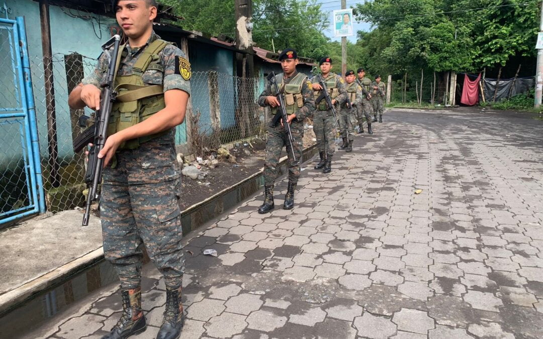 Guatemala envía militares a frontera con México por crimen organizado