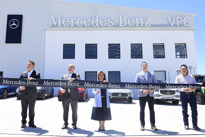 Inauguró Lorena Cuéllar centro de preparación Mercedes–Benz