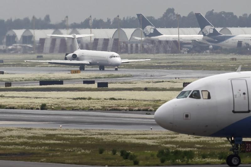 México volverá a Categoría 1 en seguridad aérea la próxima semana AMLO-investing