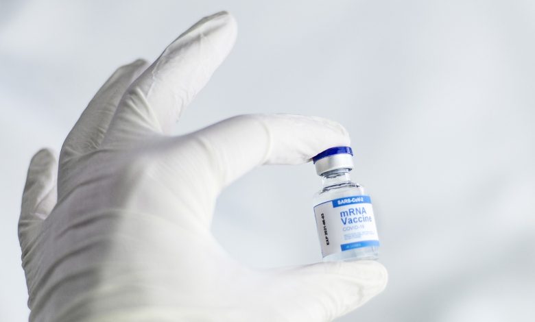 Farmacéuticas podrán obtener registro sanitario para vacunas contra la Covid-19