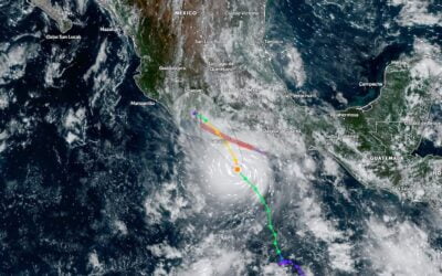 Otis se intensificó a huracán categoría 1, frente a Guerrero