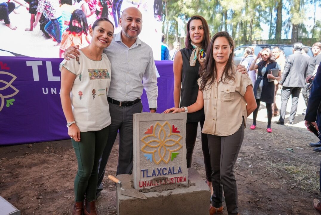 Colocan primera piedra para el complejo de fiscalías de Tlaxcala