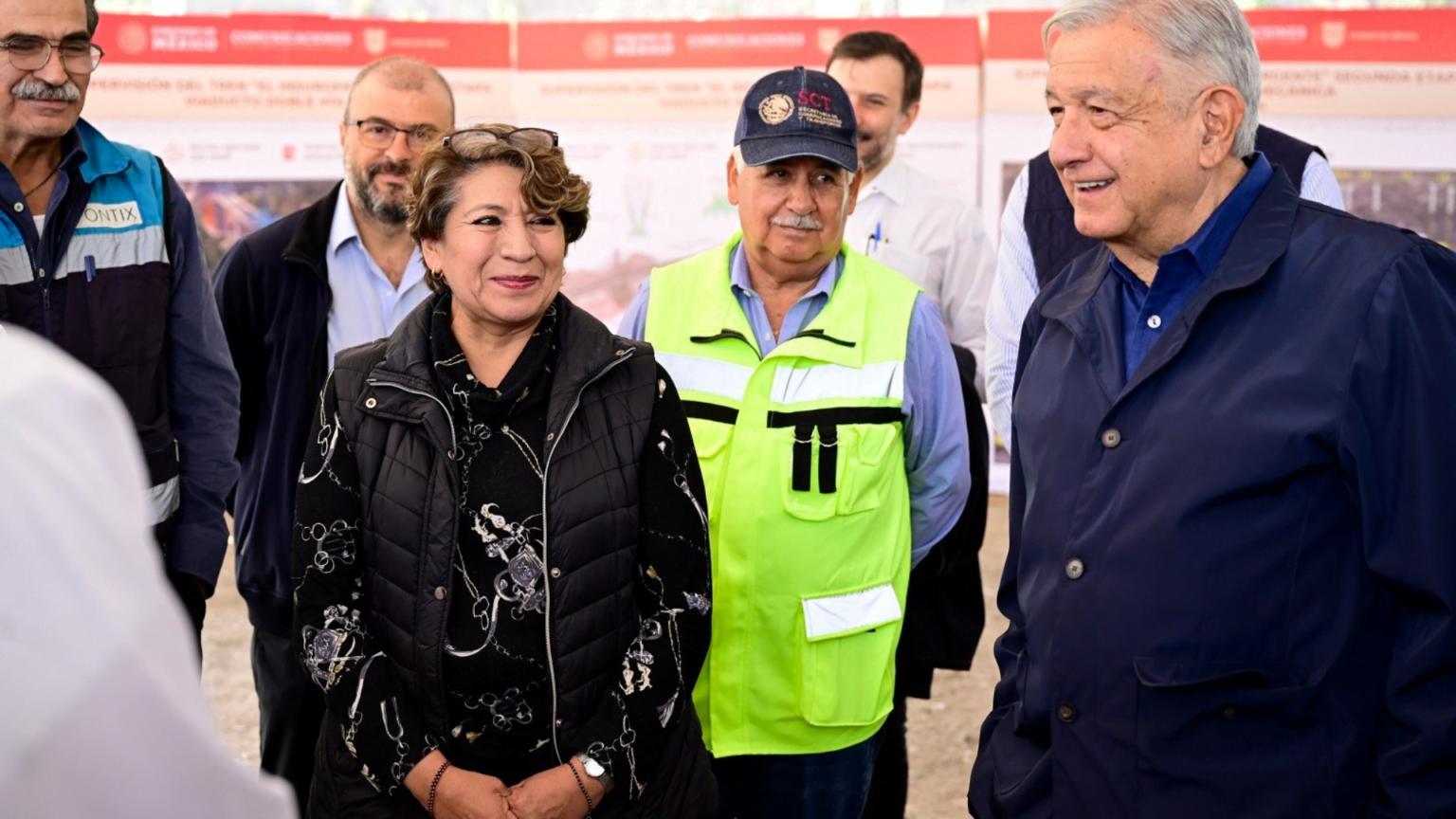 Delfina Gómez y López Obrador supervisan 2da etapa de "El Insurgente"