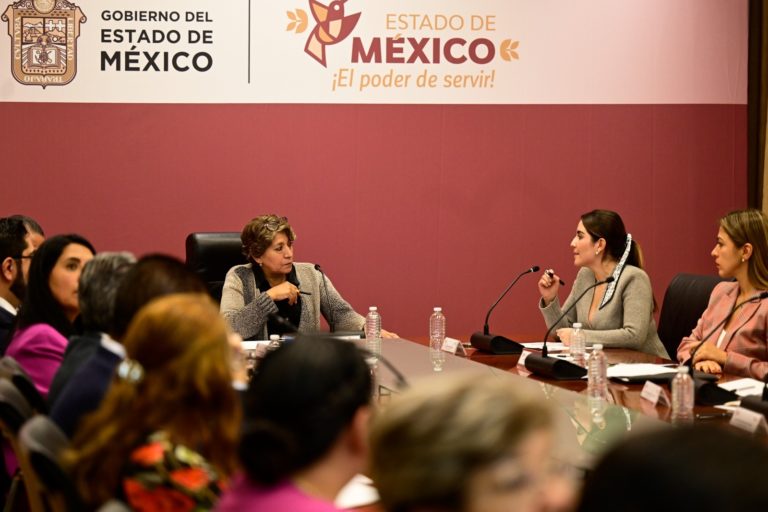Delfina Gómez y su gabinete revisan proyecto de presupuesto 2024