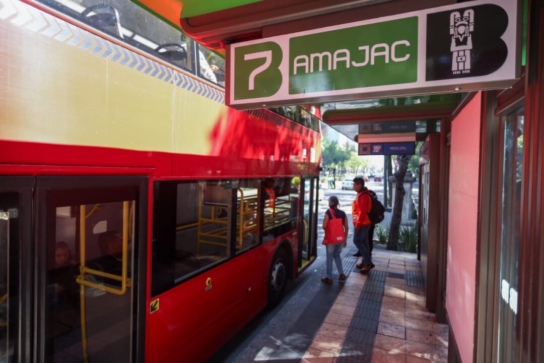 Renombran estación “Amajac” del Metrobús en homenaje a las mujeres indígenas