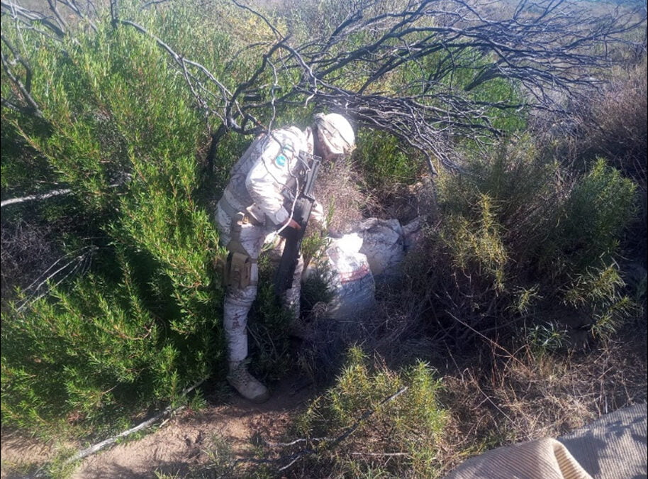 Ejército Mexicano asegura posible metanfetamina en Baja California