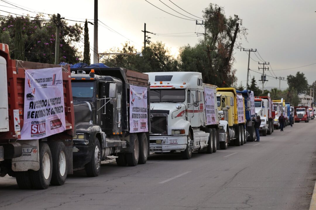 Delfina Gómez envió 60 camiones para realizar labores de limpieza en Acapulco