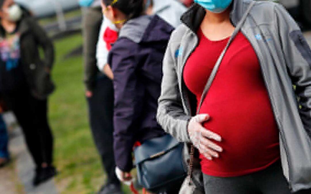La discriminación por embarazo será tipificada y sancionada como violencia laboral