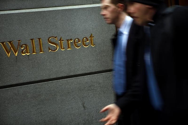 Los futuros buscan su rumbo, ingresos de OpenAI: 5 claves en Wall Street