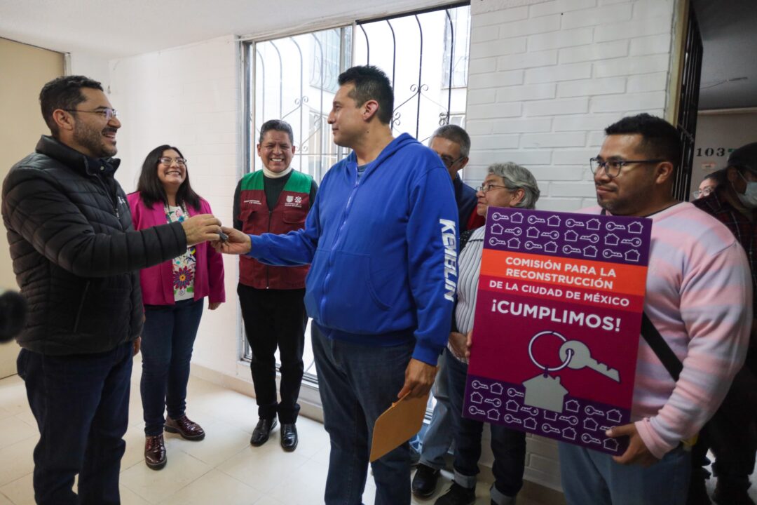 Entrega Martí Batres Unidad Habitacional Ana Bolena 270 en la Alcaldía Tláhuac-investing