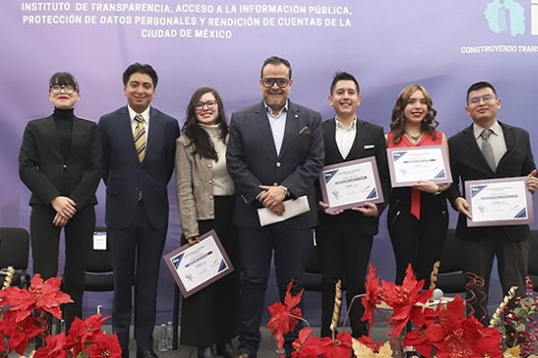 INFO CDMX premia a ganadores del concurso “Juventudes Universitarias”